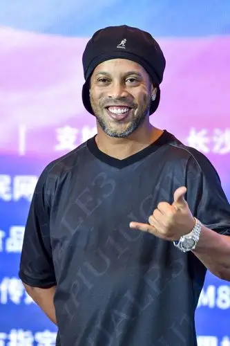 流如潮水般 流如潮水般