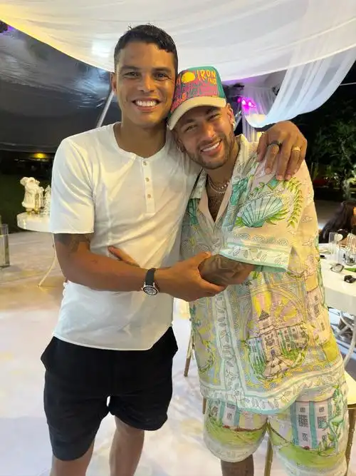 表现却常遭 表现却常遭